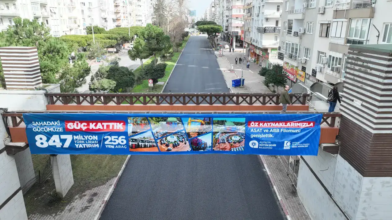 Antalya 100. Yıl Bulvarı'nda Yıllar Sonra Asfalt Yenilendi 5